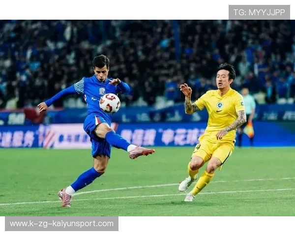 上海申花拉唐边路助攻锋线射门：一次完美的团队演练